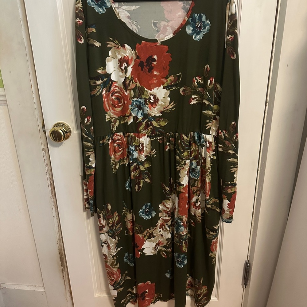Floral Long Sleeve Dress - Size 5x